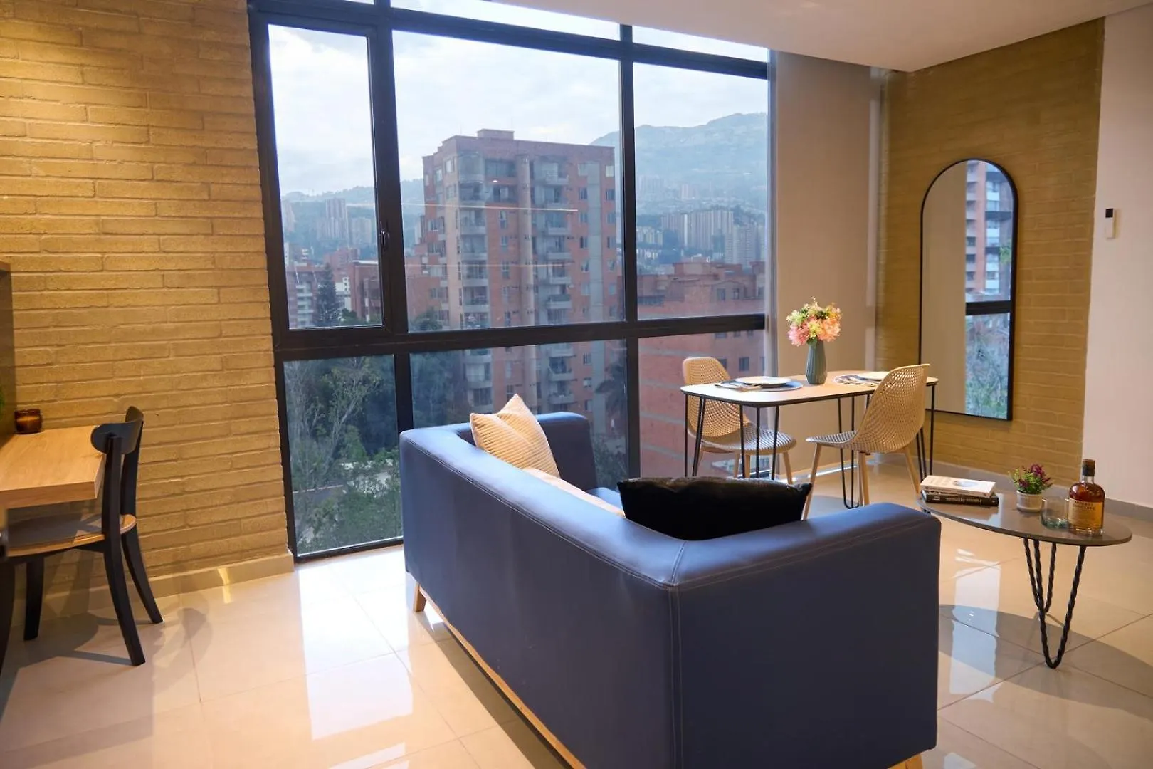 Rosa Negra Warm Stadio Aparta-Suite Medellin Apartment