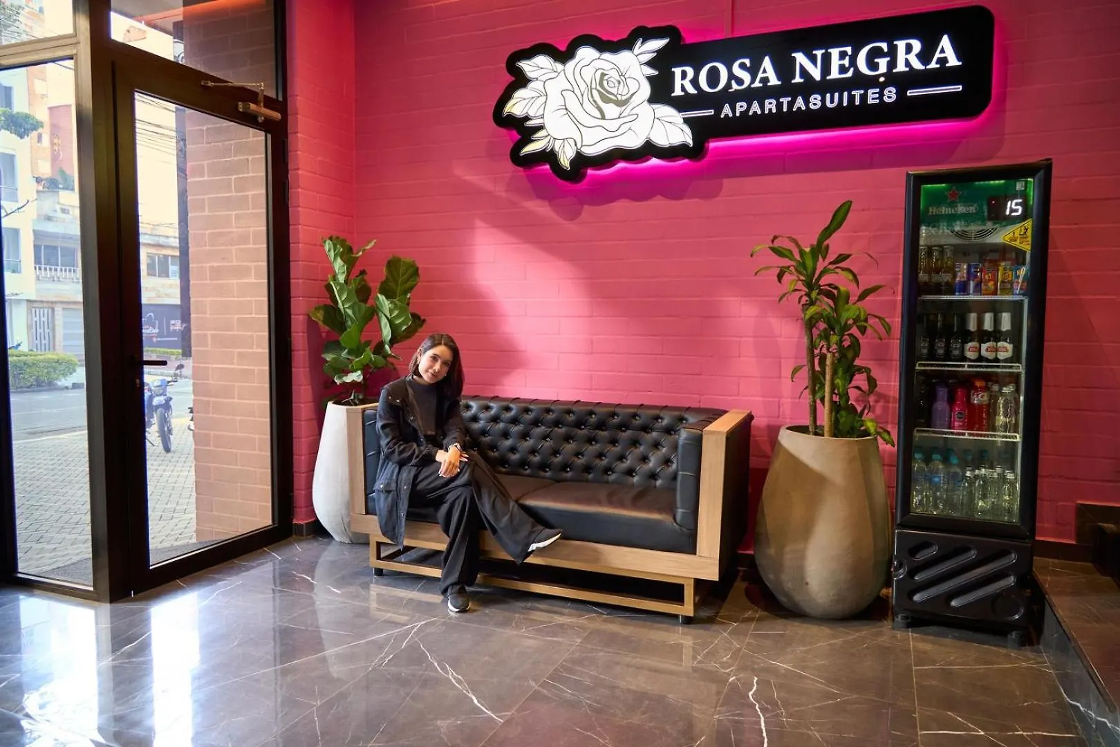 Rosa Negra Warm Stadio Aparta-Suite Medellin Apartment
